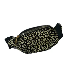 Belt Bag By Clothes Mentor, Size: Medium