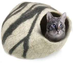 100% Natural Wool Eco-Friendly Cat & Kitten Cave Bed - Cozy House Indoor Bed