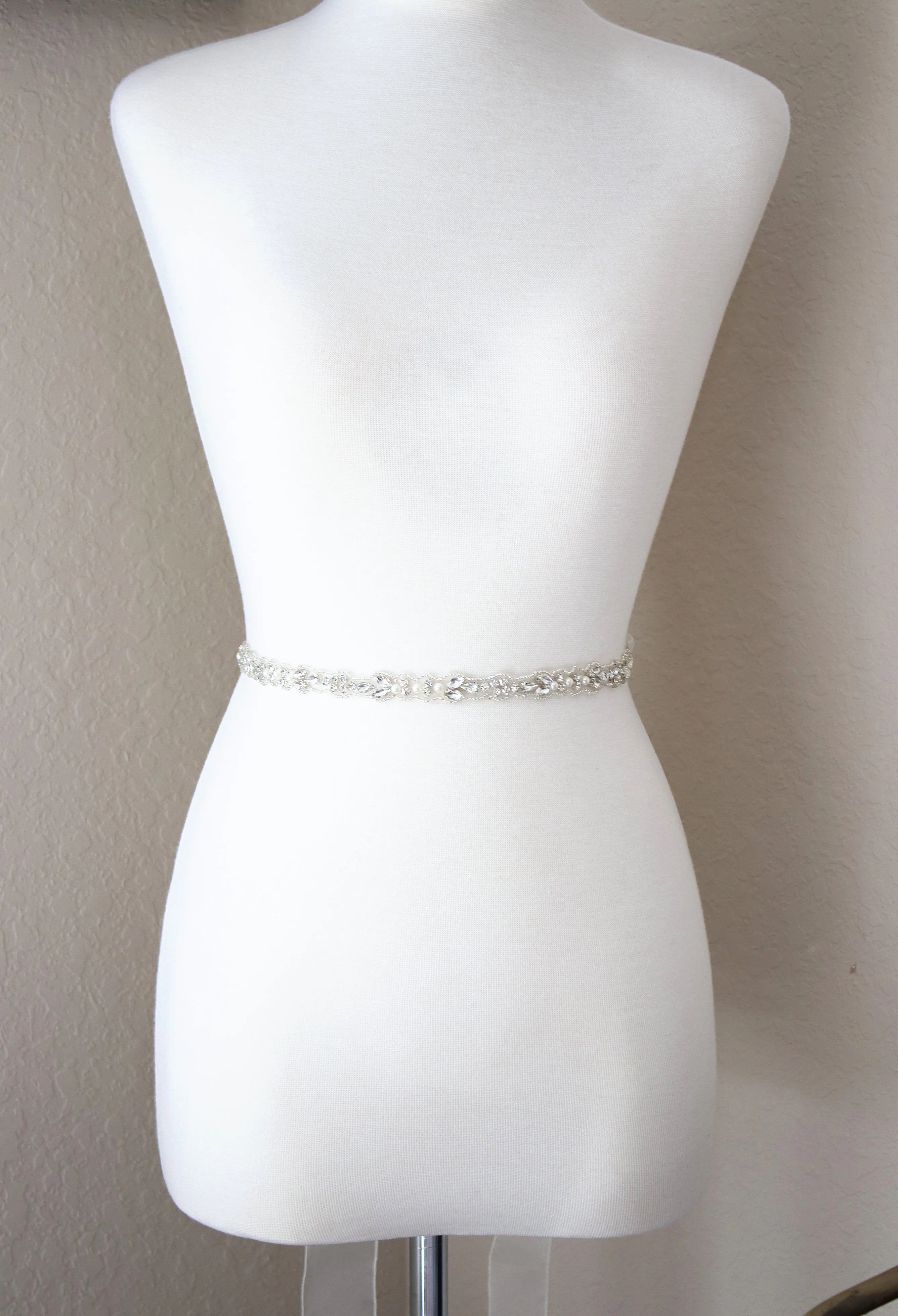 DAPHNE Crystal and Pearl Bridal Belt