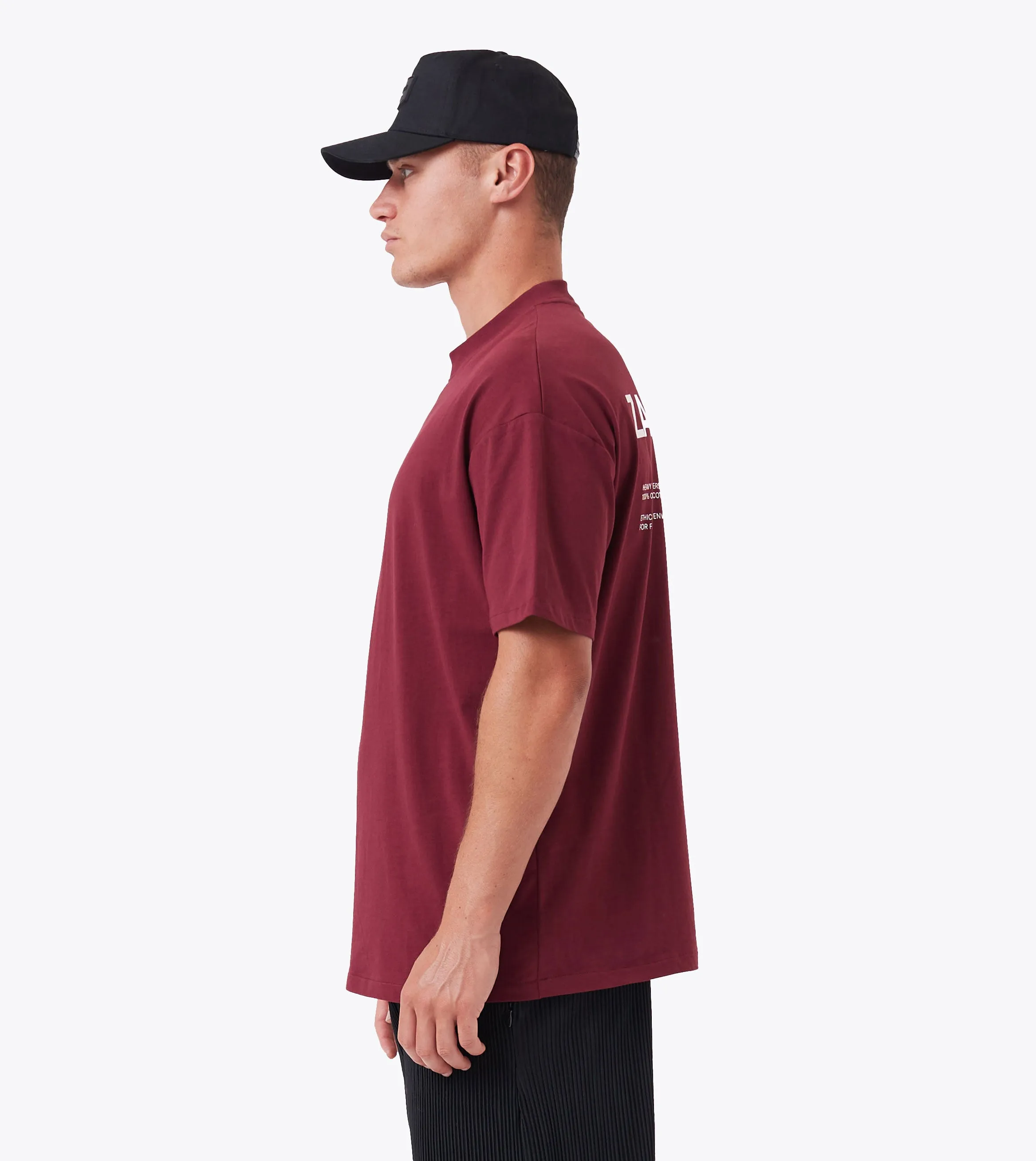 Label Box    Tee Plum